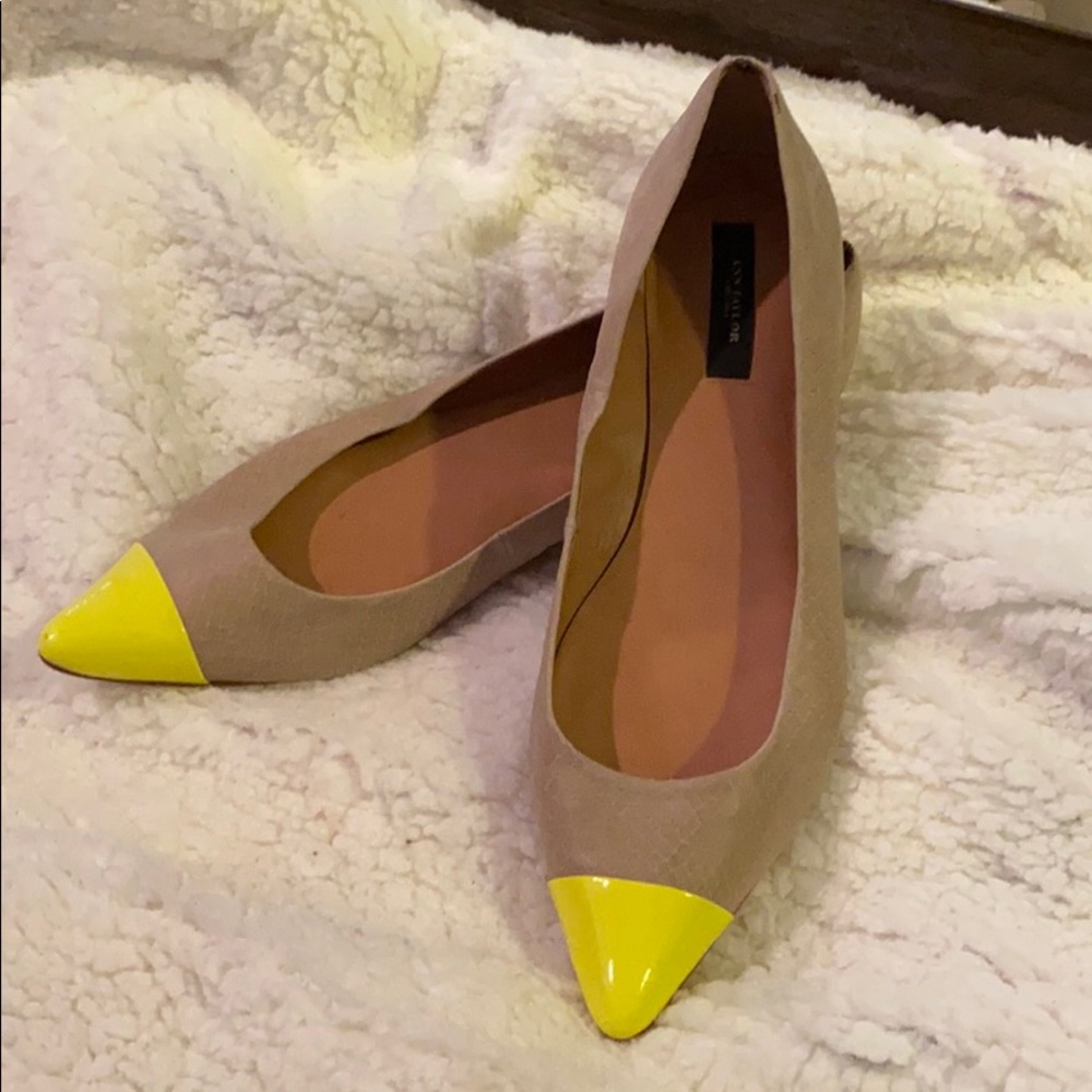 Ann Taylor flats
